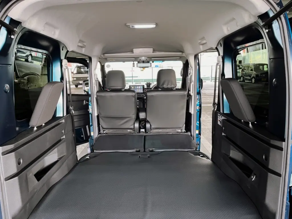 新型アトレー】祝納車です。最新納期と新車室内をレビュー
