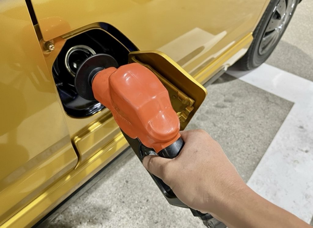 ガソリン暫定税率廃止によるデメリットと将来負担